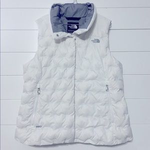 Northface womens sz large zip up womens vest. Hardly worn. In great condition.